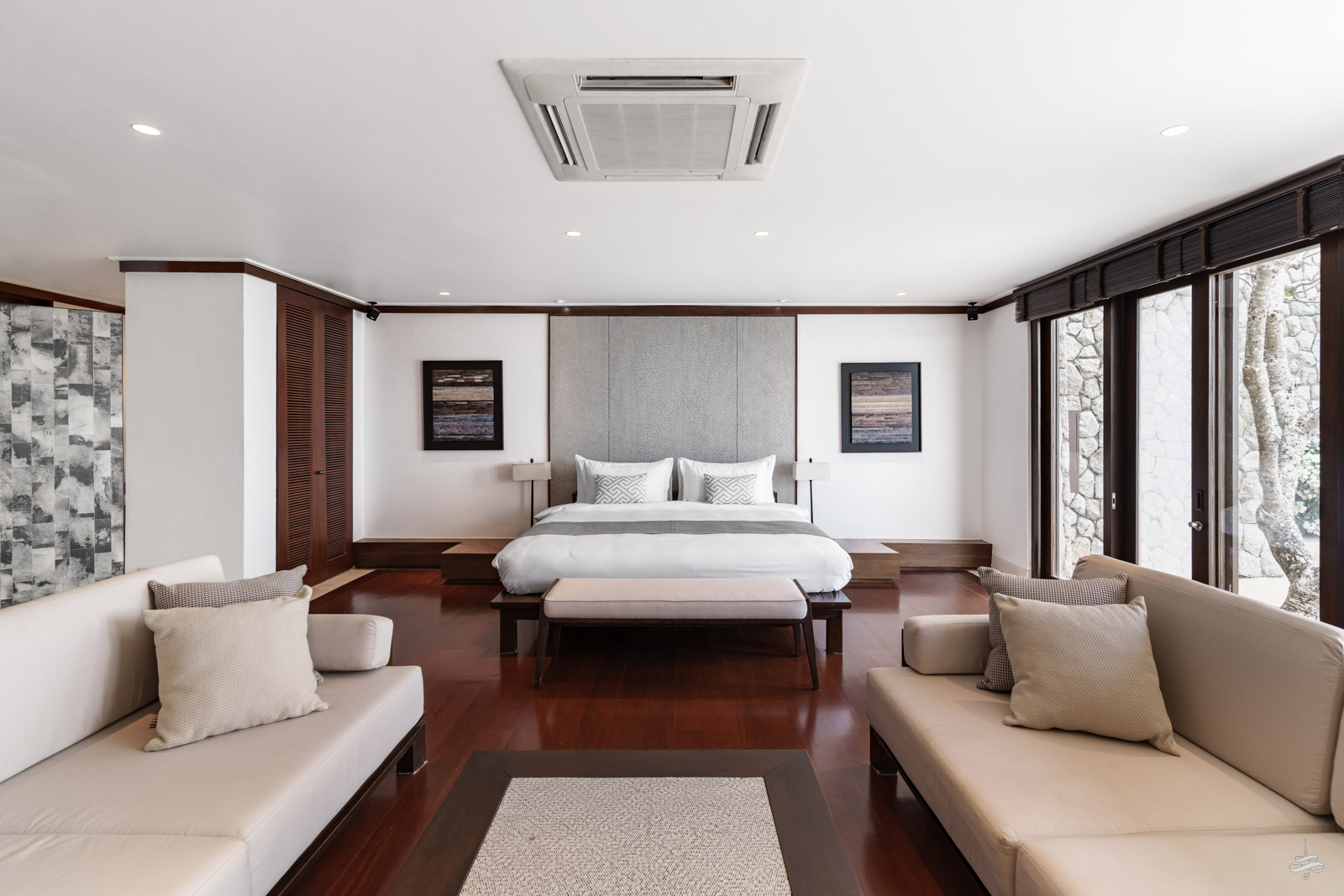 Pool Suite 1 - Bedroom 2