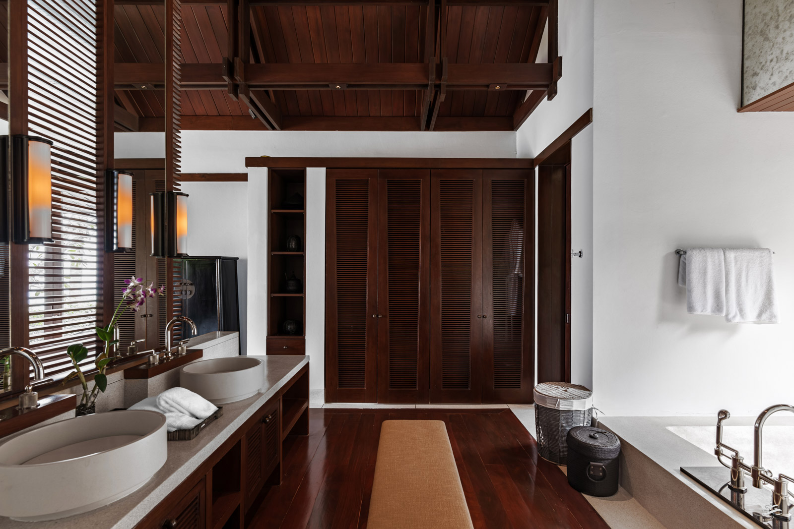 Master Suite 2 - Extra 1